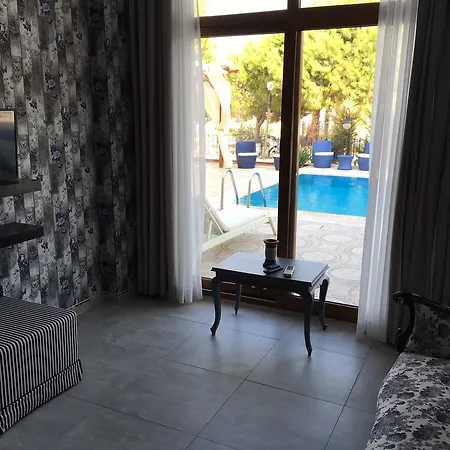 Tinika Butik * Çeşme