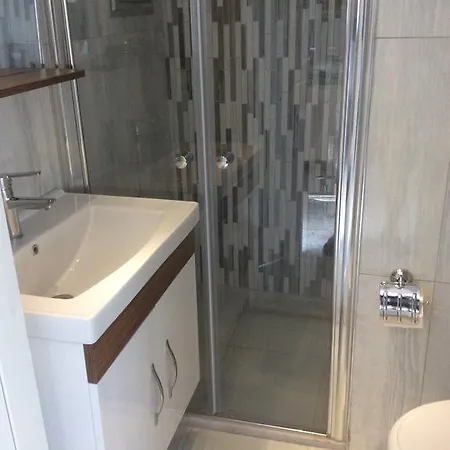 Tinika Butik Çeşme