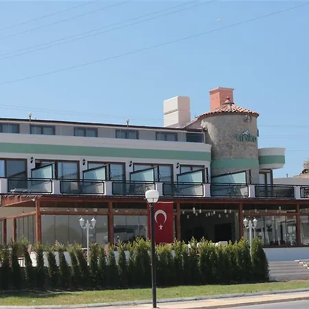 Tinika Butik Hotel *