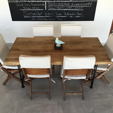 Tinika Butik Çeşme