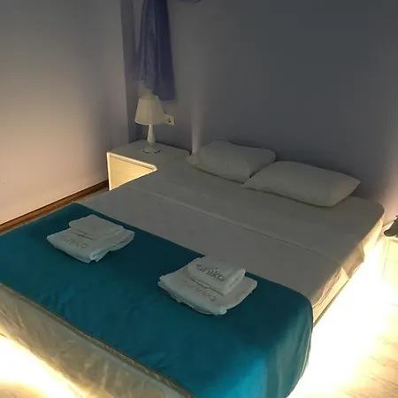 Tinika Butik Çeşme